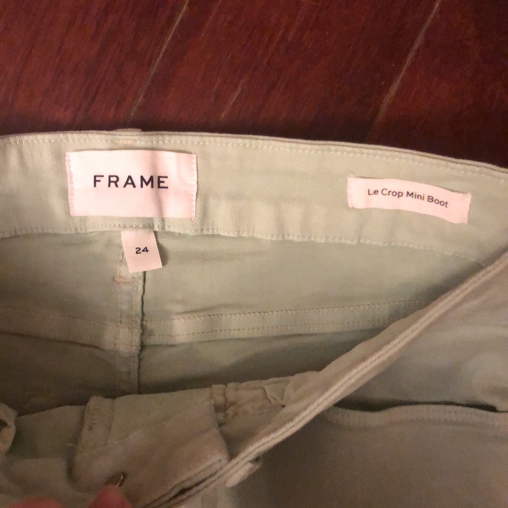 FRAME Le Crop Mini Boot Raw-Edge Jeans in‎ Aloe - Picture 8 of 9